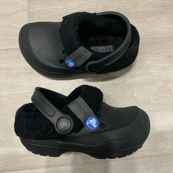 crocs baby sandals